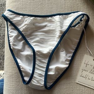 NWT SMYM Monterey Bottom